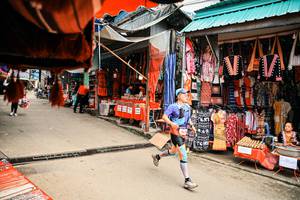 BIB: 
                            <button type="button" onclick="openModal(25510319)" class="btn btn-primary btn-sm float-right btn-popup" data-toggle="modal" data-target=".modal-high-quality">
                        <i class="fas fa-shopping-cart"></i> Add to Cart
                    </button>
                                            <button type="button" onclick="isThisMe(25510319, true)" class="btn btn-success btn-sm float-right btn-popup btn-isme hidden" data-toggle="tooltip" data-placement="bottom" title="นี่คือรูปของคุณใช่ไหม คลิกที่นี่เพื่อเอาเข้าอัลบั้ม">
                        <i class="fas fa-plus"></i> Add to album
                    </button>
                    <button type="button" onclick="isThisMe(25510319, false)" class="btn btn-warning btn-sm float-right btn-popup btn-isnotme hidden">
                        <i class="fas fa-ban"></i> Remove from album
                    </button>